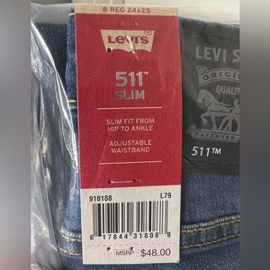 Boys Levi Slim Straight Jeans Size 8 - NWT, still in bag. Medium rinse.
